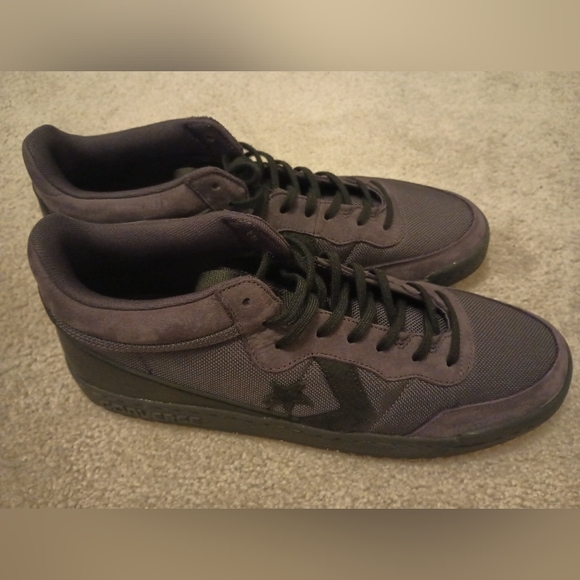 Men's Converse size 12 - Picture 1 of 4